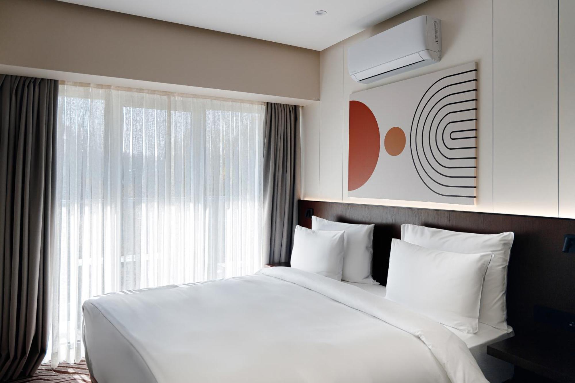 Almaty Hotel होटल 3*