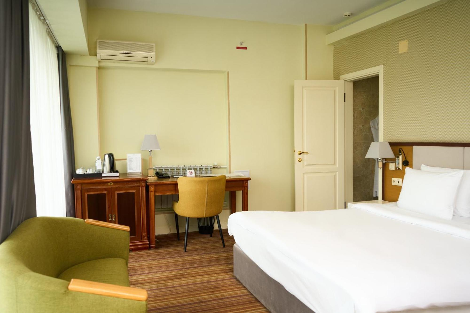 Almaty Hotel 3*