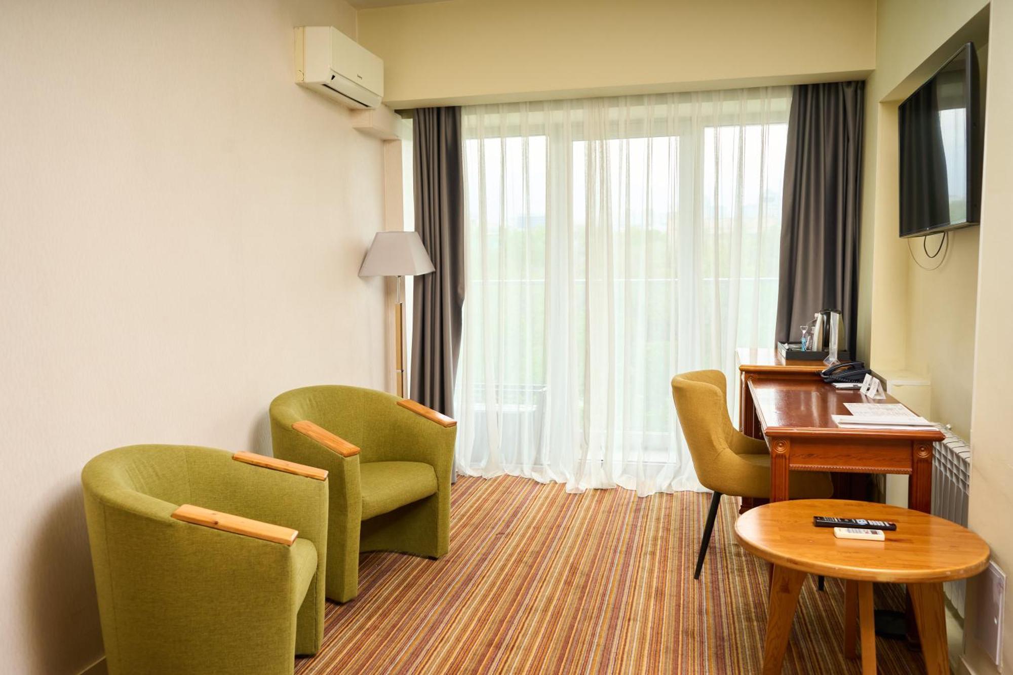 Otel Almaty Hotel 3*