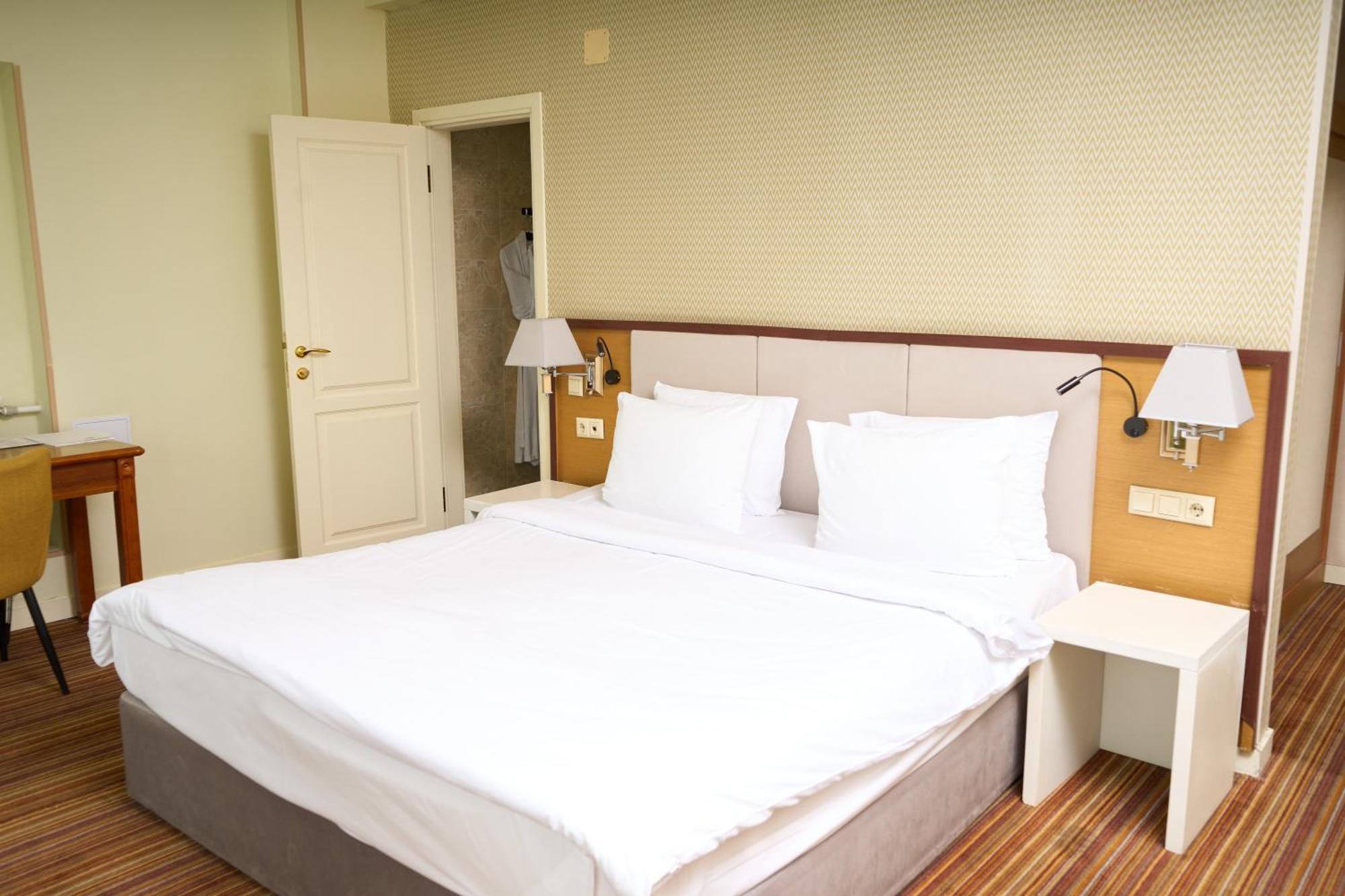 Almaty Hotel Almatı